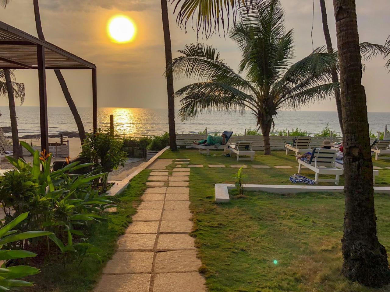 Leela Cottages Morjim Esterno foto