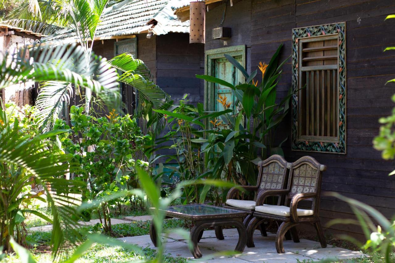 Leela Cottages Morjim Esterno foto